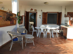 Hibiscus Apartment-casa per le vacanze vicino tropea Briatico